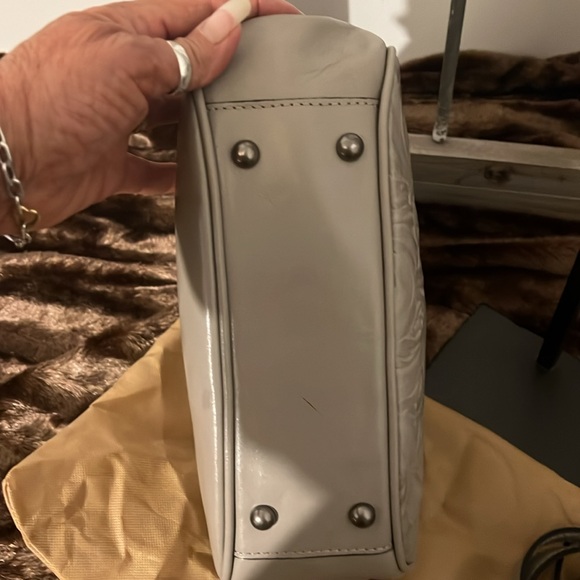 Patricia Nash Gracchi Tooled Leather Crossbody - Picture 11 of 12